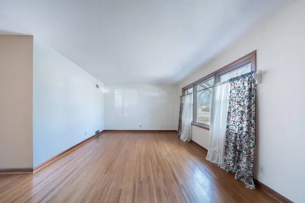 5519 Gramar St, Wichita, KS 67218