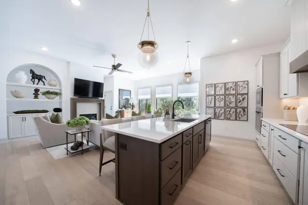 1023 W Silverstone Ct, Andover, KS 67002