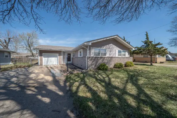 1206 W Dallas St, Wichita, KS 67217