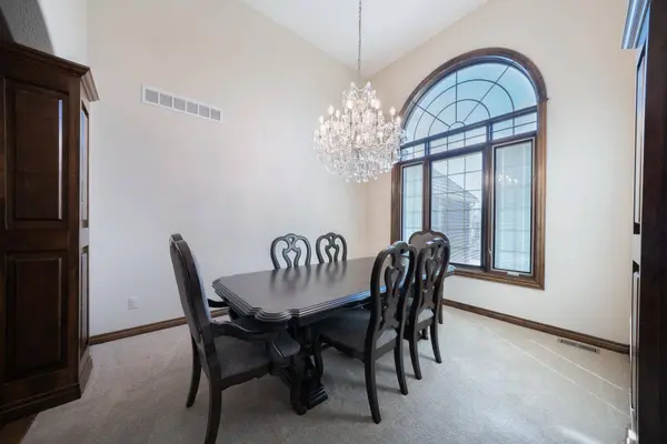 2901 N Fox Pointe Cir, Wichita, KS 67226