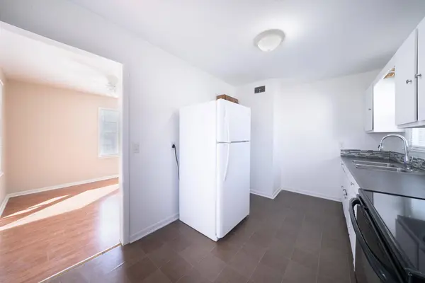 1907 S Catherine St, Wichita, KS 67213