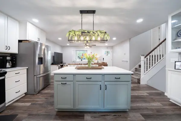 1523 N Rockwood Blvd, Mulvane, KS 67110
