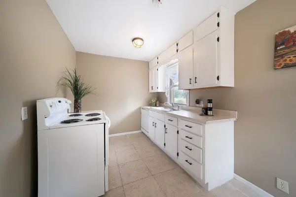 2337 S Glenn Ave, Wichita, KS 67213