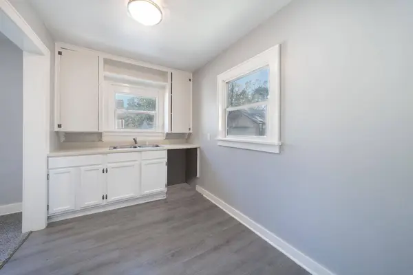 940 N Holyoke, Wichita, KS 67208