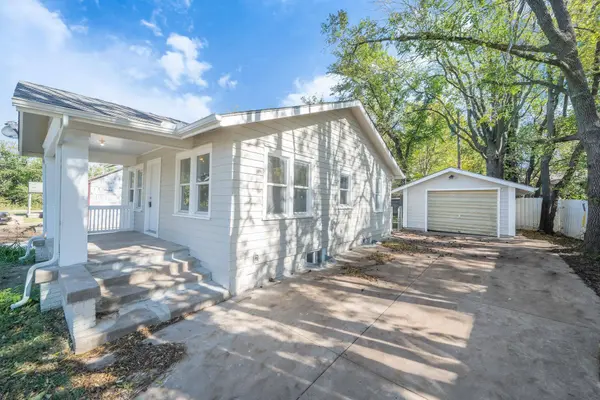 940 N Holyoke, Wichita, KS 67208