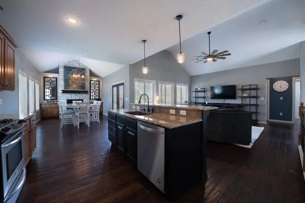 13905 E Ayesbury St, Wichita, KS 67228