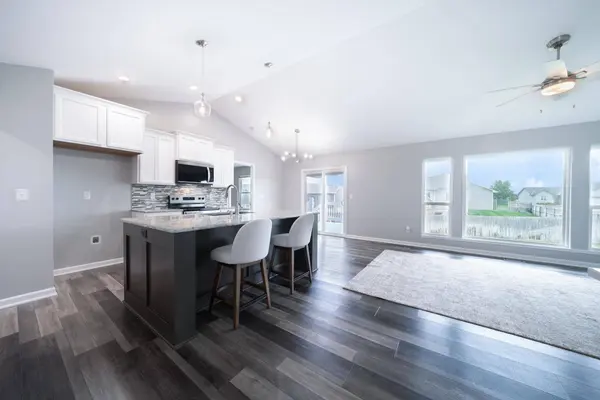 902 N St Andrew Ct, Goddard, KS 67052