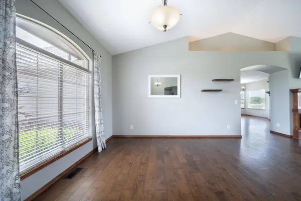 1245 N Countrywalk st, Rose Hill, KS 67133