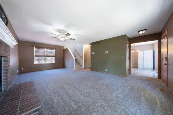 10629 W Harvest Ct, Wichita, KS 67212