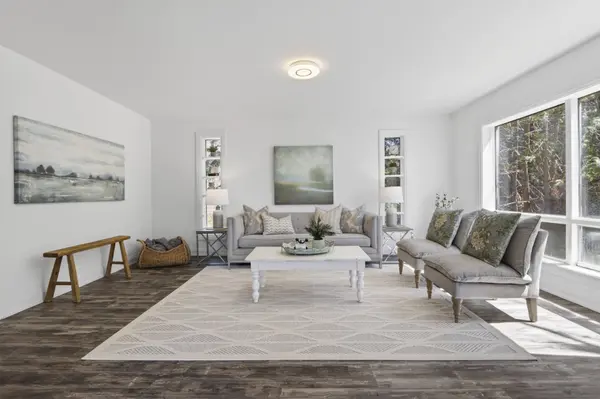 261 Portage RD, Kawartha Lakes, ON K0M 1B0