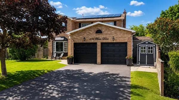 104 Moon DR, Barrie, ON L4N 7G9