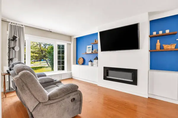 104 Moon DR, Barrie, ON L4N 7G9