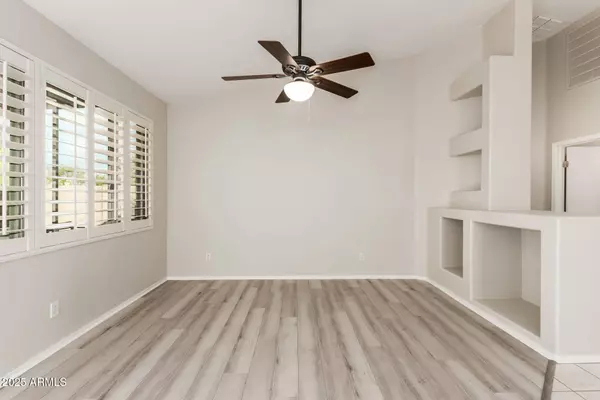 18040 W SPENCER Drive, Surprise, AZ 85374