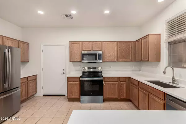 4382 E SELENA Drive, Phoenix, AZ 85050