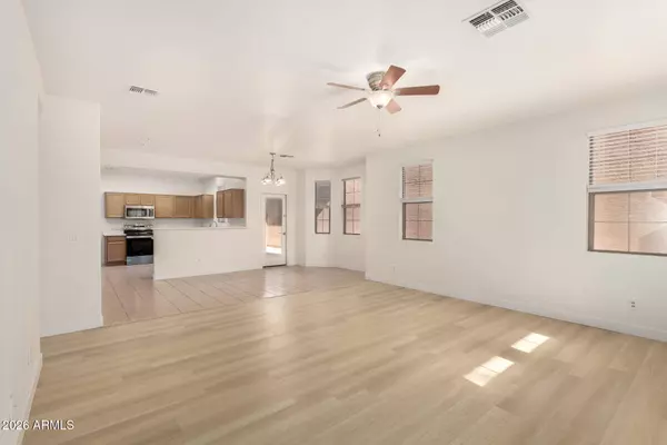 4382 E SELENA Drive, Phoenix, AZ 85050