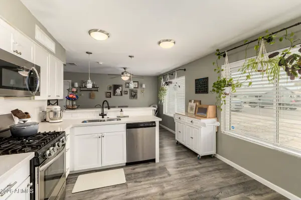 2031 W DAHLIA Drive, Phoenix, AZ 85029