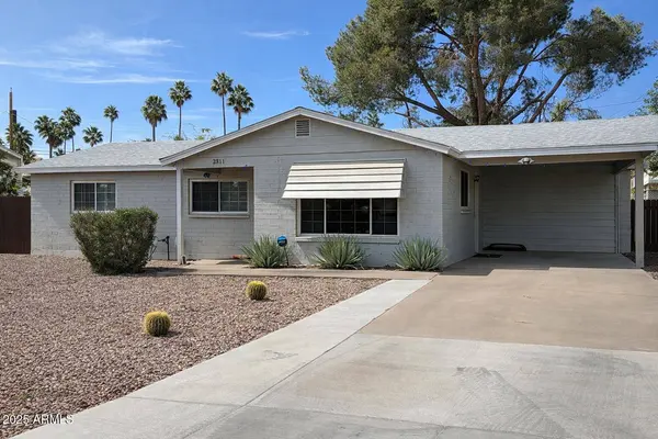 2311 N 30TH Place, Phoenix, AZ 85008