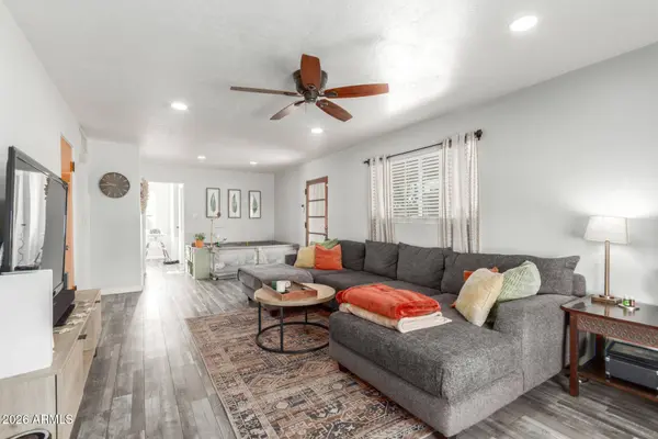 2311 N 30TH Place, Phoenix, AZ 85008