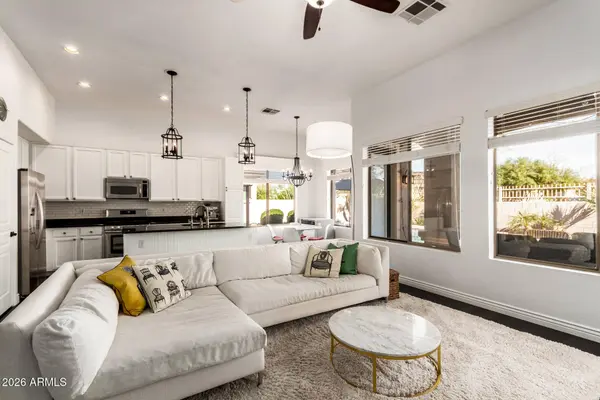 5030 E KIRKLAND Road, Phoenix, AZ 85054