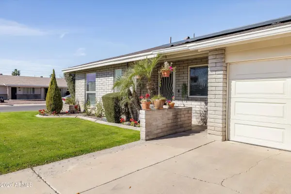 3024 W WAGONER Road, Phoenix, AZ 85053