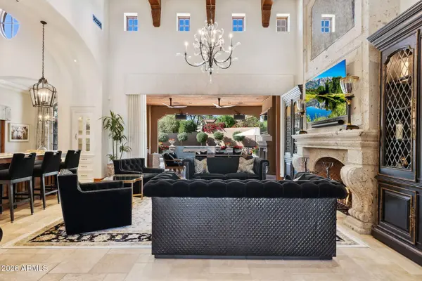 9926 E KEMPER Way, Scottsdale, AZ 85255
