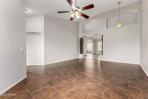 402 E BLUE EAGLE Lane, Phoenix, AZ 85086