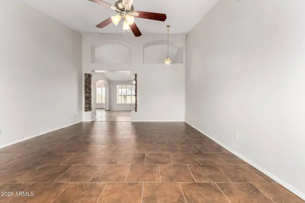 402 E BLUE EAGLE Lane, Phoenix, AZ 85086