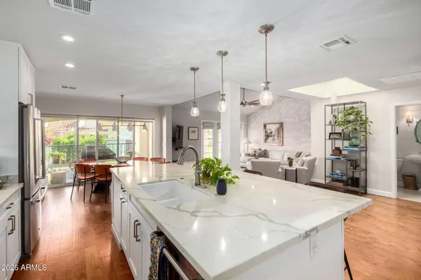 5743 N 24TH Place, Phoenix, AZ 85016