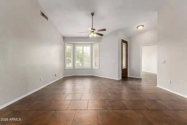 402 E BLUE EAGLE Lane, Phoenix, AZ 85086