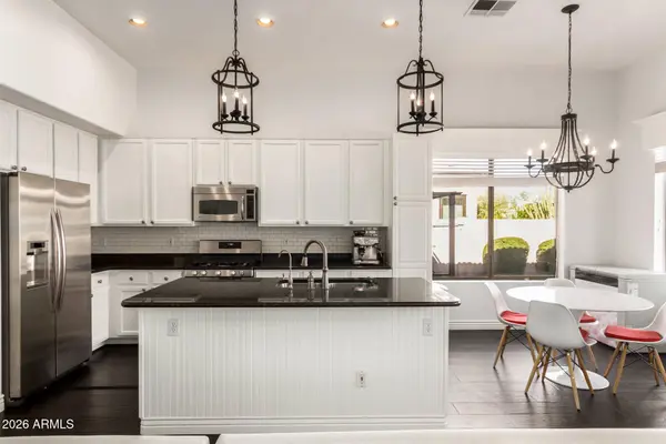 5030 E KIRKLAND Road, Phoenix, AZ 85054