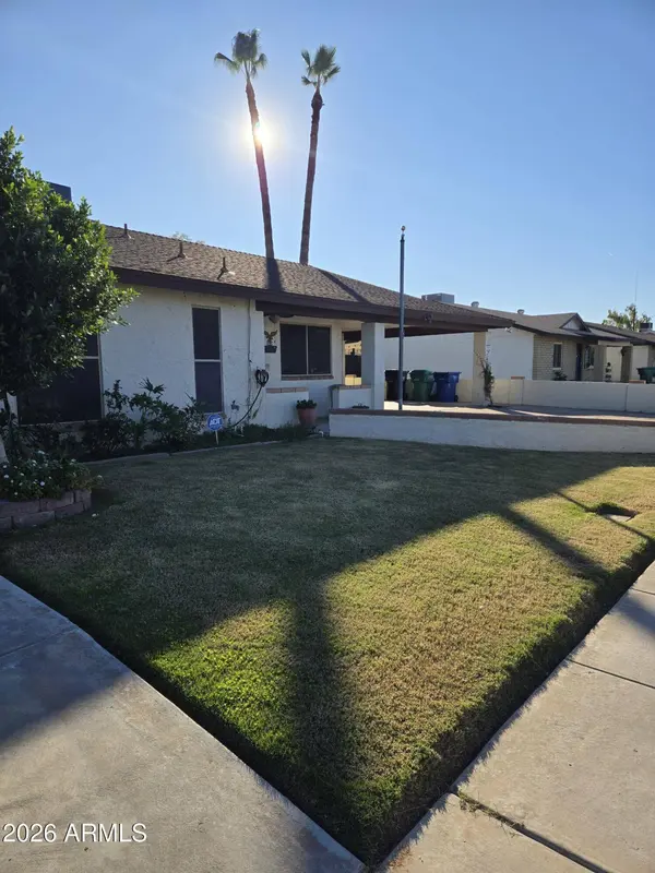 843 E GARNET Avenue, Mesa, AZ 85204