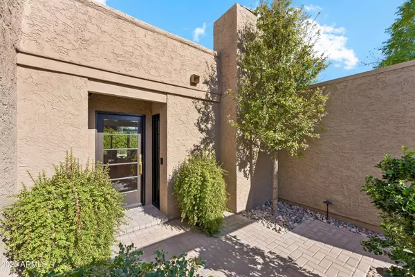 7338 E Rovey Avenue, Scottsdale, AZ 85250
