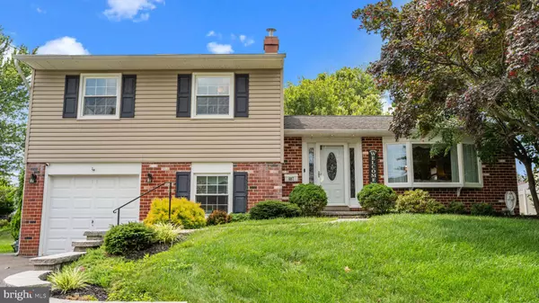 687 CEDARBROOK RD, Southampton, PA 18966