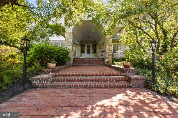 2217 YARDLEY RD, Yardley, PA 19067