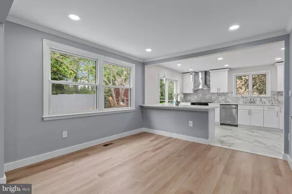 8004 ANDERSON ST, Philadelphia, PA 19118