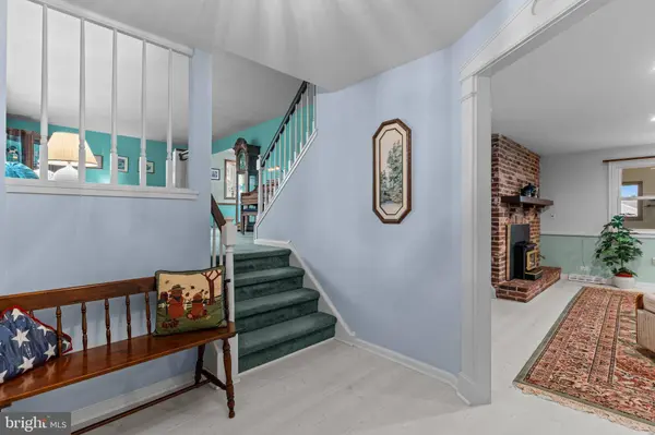 195 HARRIET RD, Southampton, PA 18966