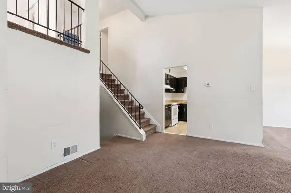 147 COMMONWEALTH DR, Newtown, PA 18940