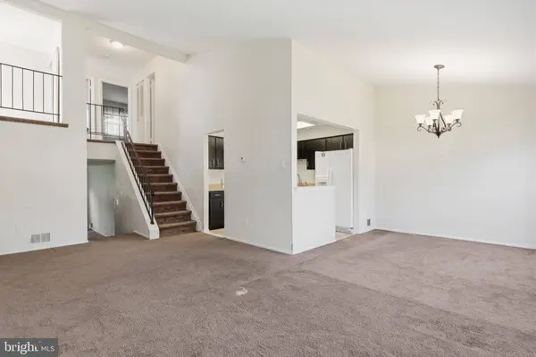 147 COMMONWEALTH DR, Newtown, PA 18940