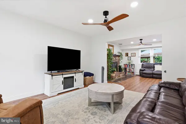 980 PEBBLE HILL RD, Doylestown, PA 18901