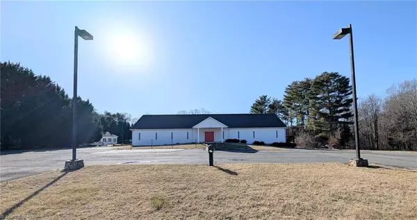 14160 NC Highway 87, Eden, NC 27288