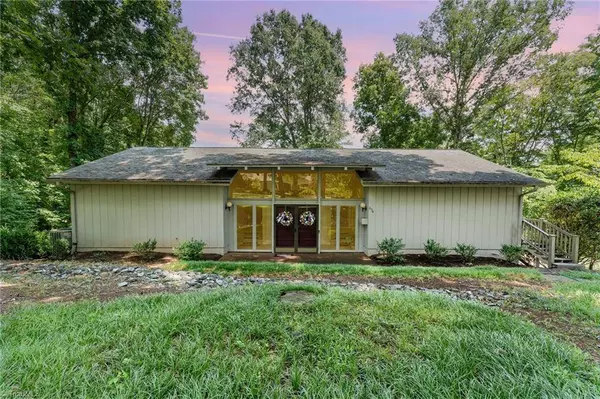 634 Highland DR, Eden, NC 27288