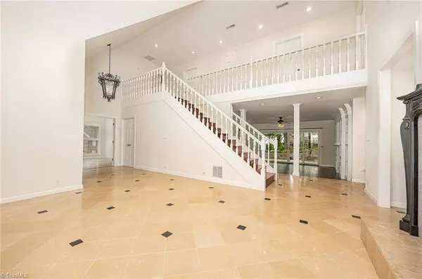 395 Bent Creek TRL, Kernersville, NC 27284