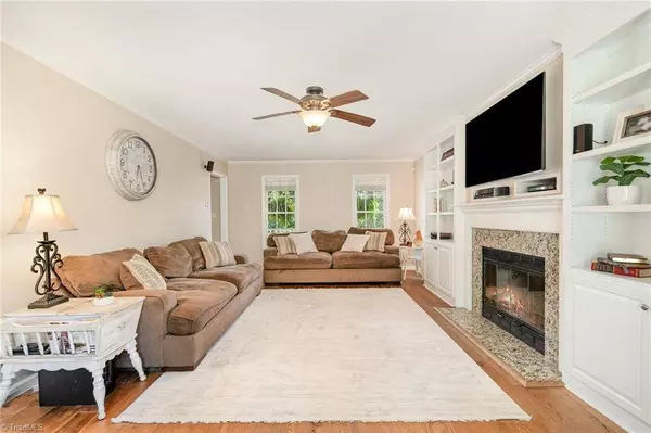 405 Ashton CIR, Eden, NC 27288