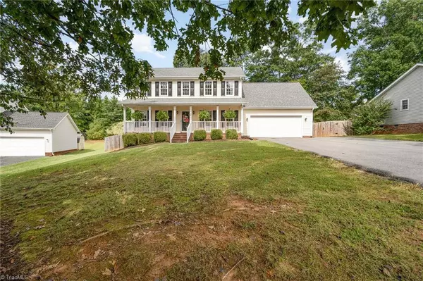 405 Ashton CIR, Eden, NC 27288