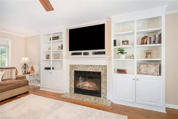 405 Ashton CIR, Eden, NC 27288