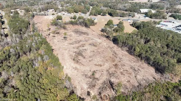 00 Summit RD, Eden, NC 27288