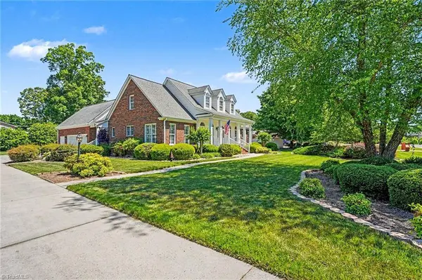 225 Devonway ST, Eden, NC 27288