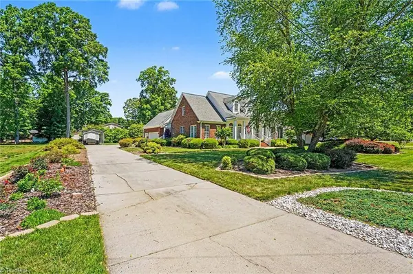 225 Devonway ST, Eden, NC 27288