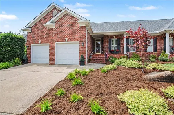 529 Bermuda DR, Eden, NC 27288-9577