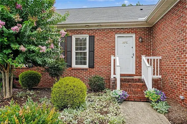 307 Oleander DR #C, Eden, NC 27288-9577